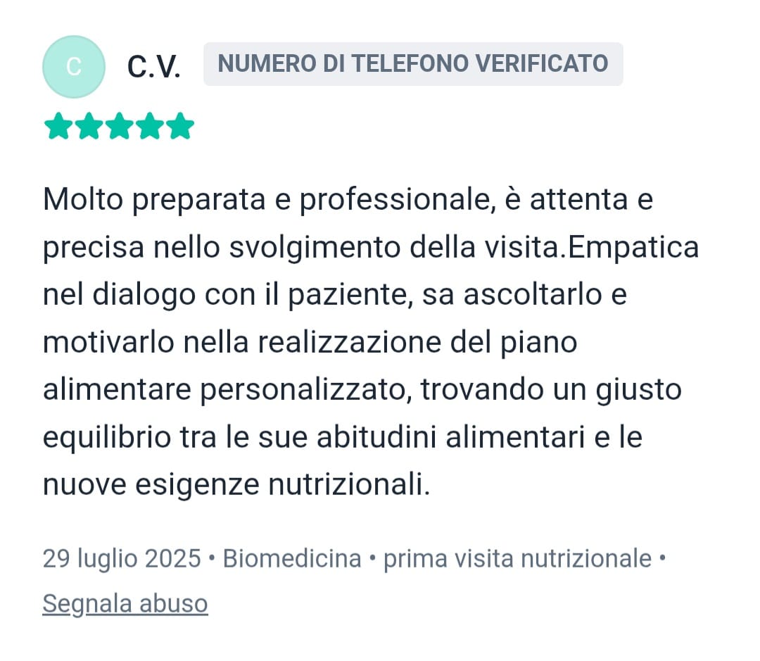 Recensione lasciata alla dottoressa Divya Iorio in cui si parla della sua competenza nel motivare le persone e nel creare piani personalizzati